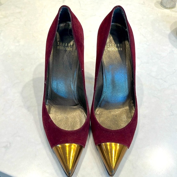 Stuart Weitzman - Picture 1 of 3